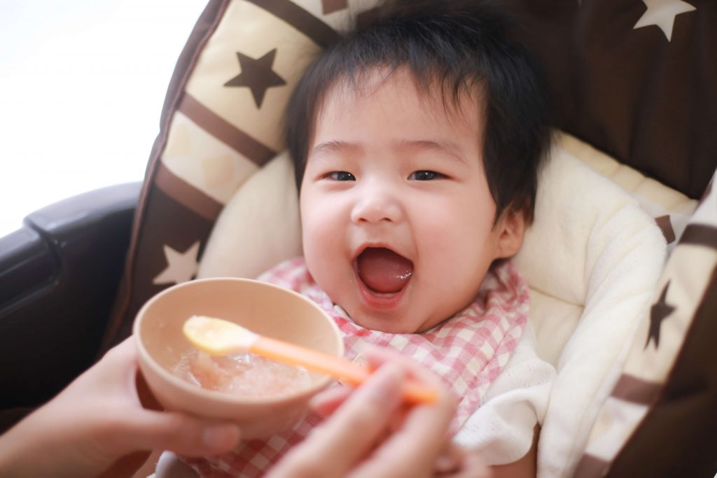 Weaning Guide How To Introduce Solids To Your Baby Sog Health Pte Ltd